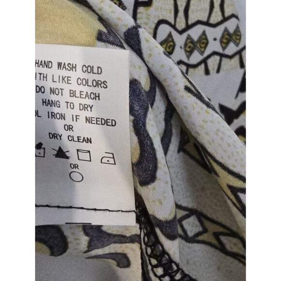 Melloday Patterned Patchwork Blouse in Black Yellow Button Front Size M $268 - Picture 6 of 7